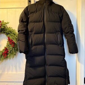 Aritzia Black Puffer Jacket